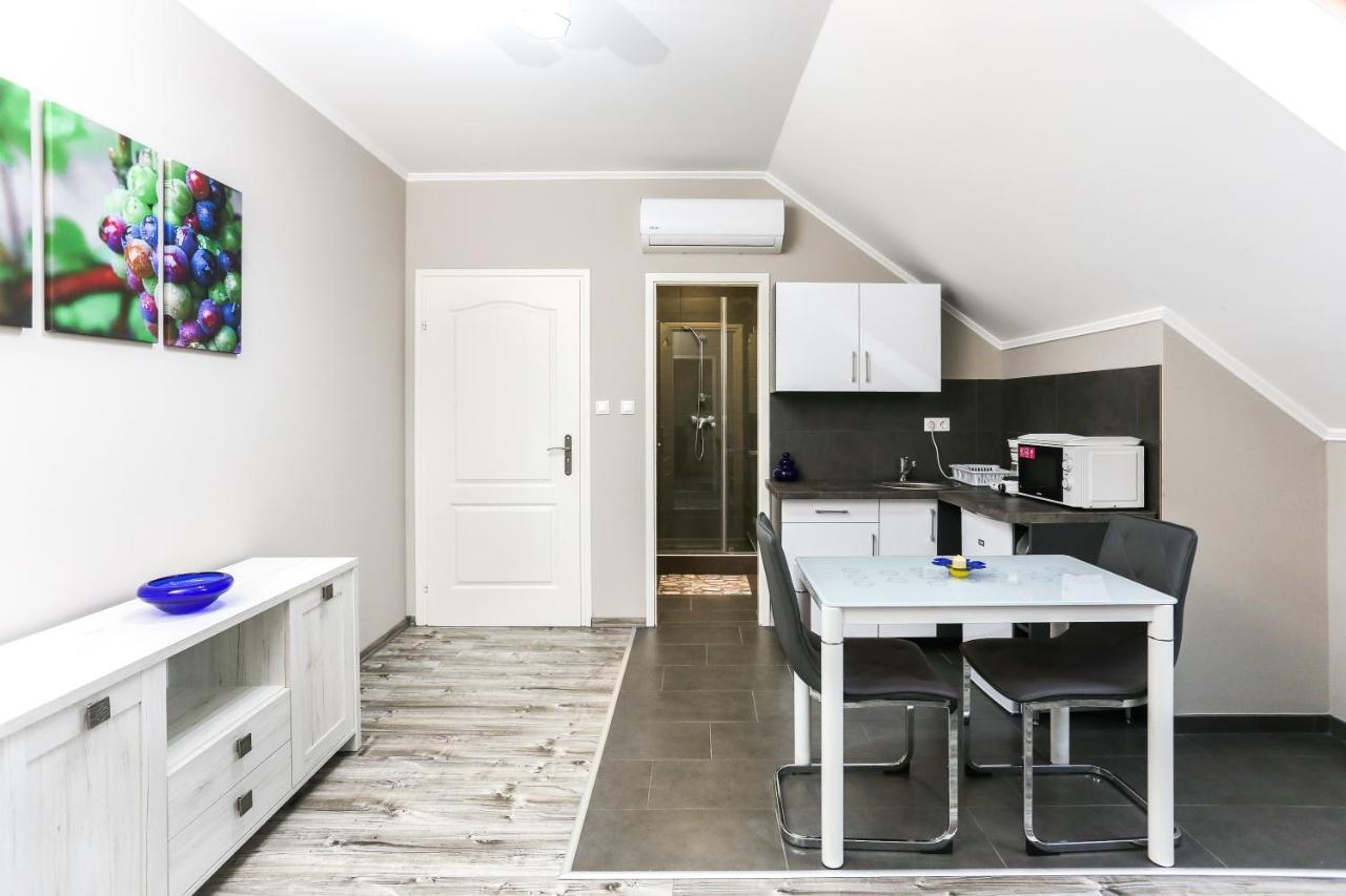 Gardi Apartman Szekszard Exterior photo