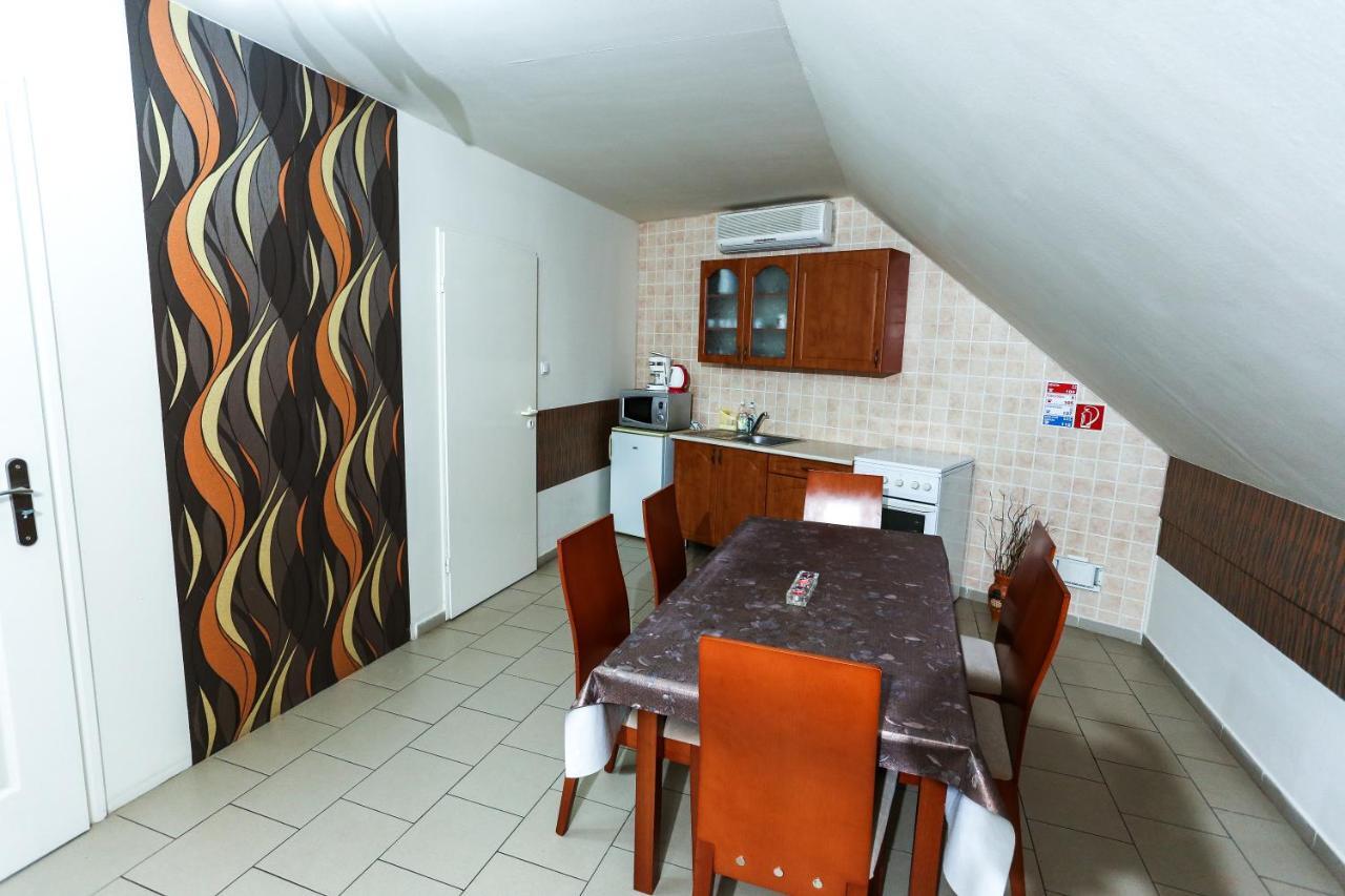 Gardi Apartman Szekszard Exterior photo